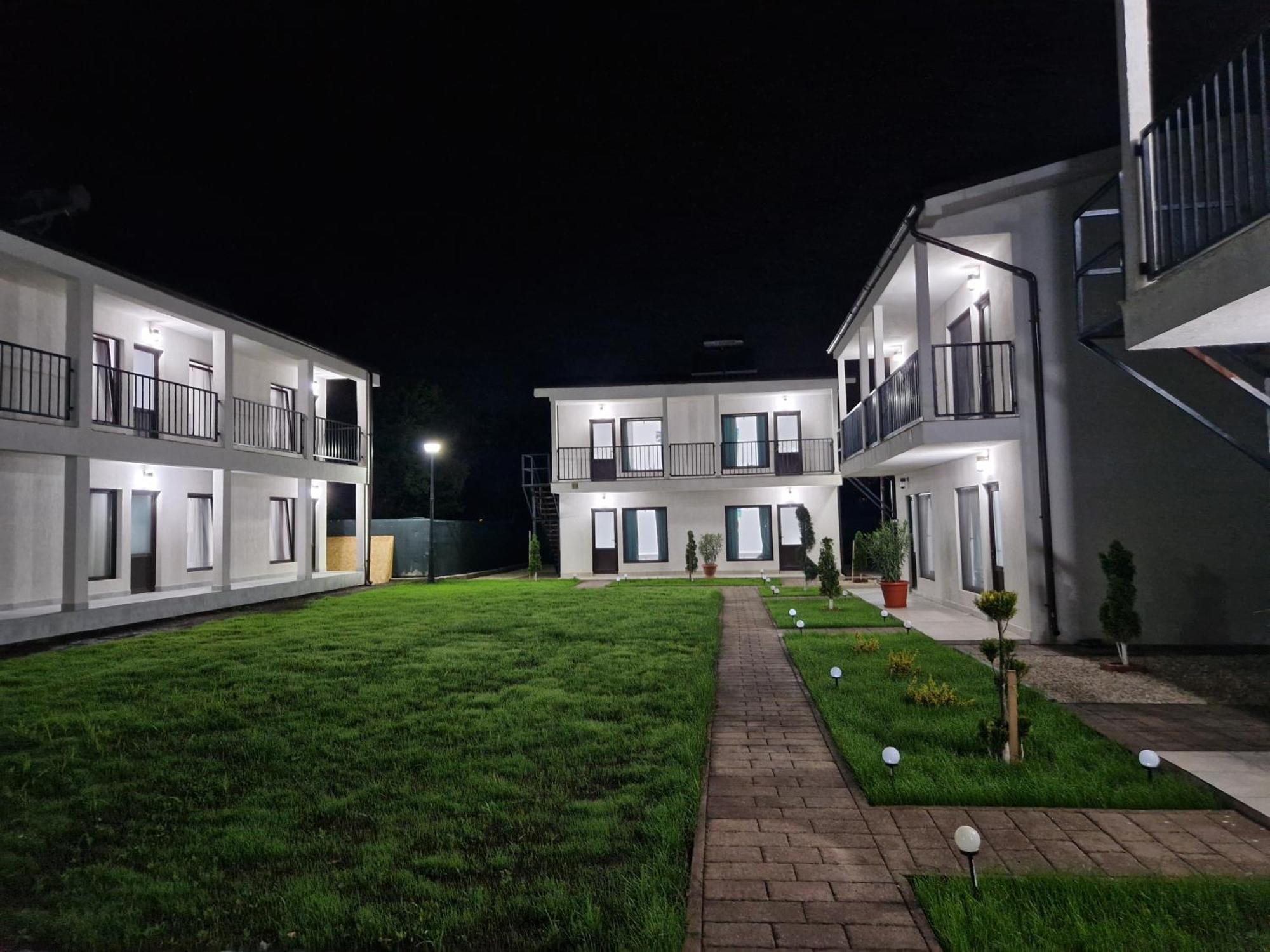 Complex Turistic N&S Hotel Două Mai Buitenkant foto