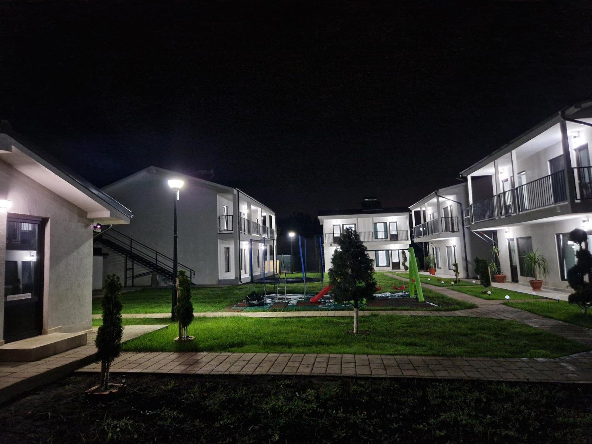 Complex Turistic N&S Hotel Două Mai Buitenkant foto