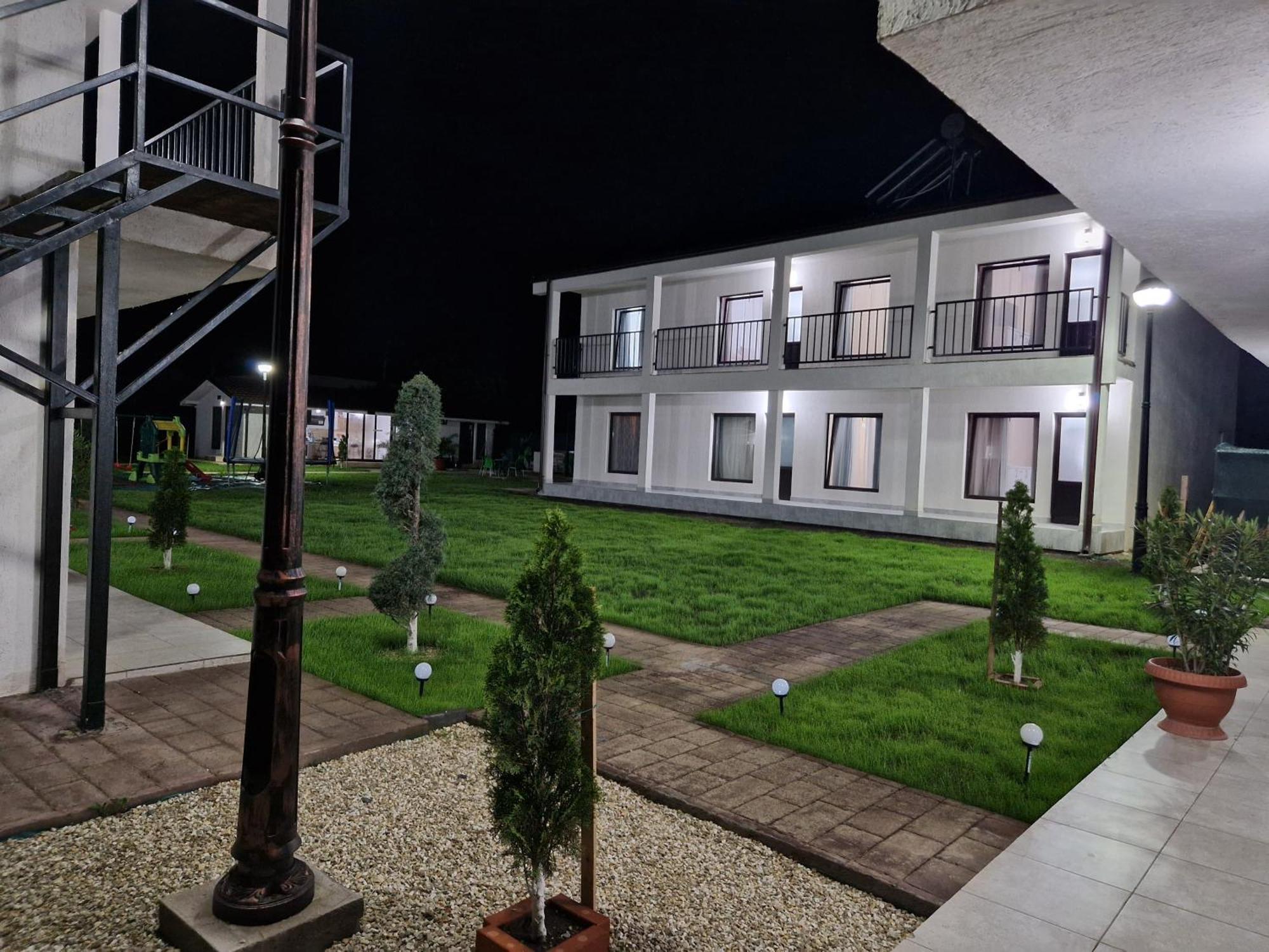 Complex Turistic N&S Hotel Două Mai Buitenkant foto